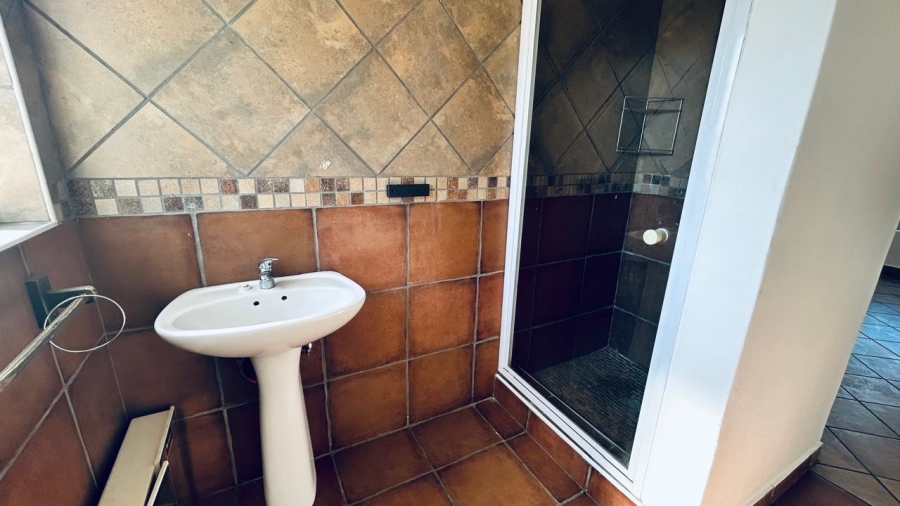 4 Bedroom Property for Sale in Waterkloof East North West